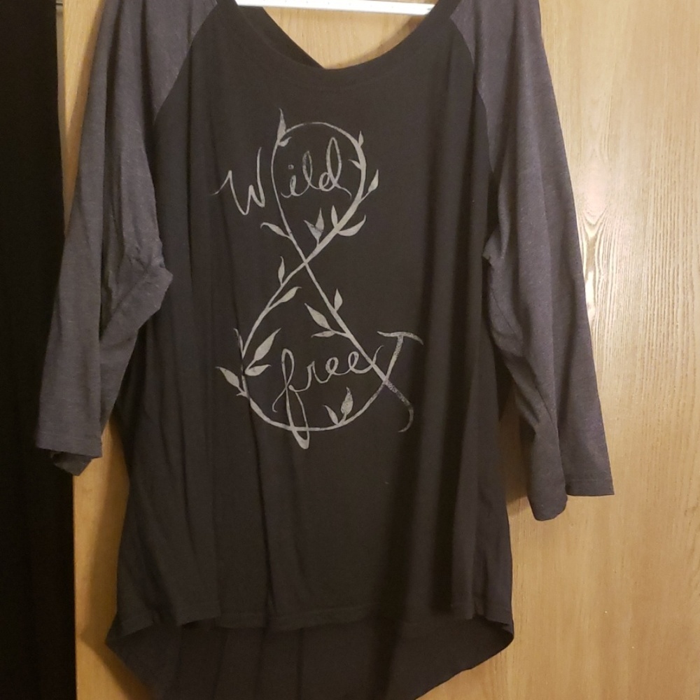 Torrid 3/4 Sleeve Top